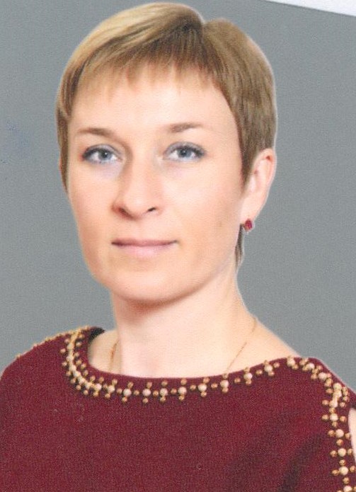Максимова Валентина Николаевна.